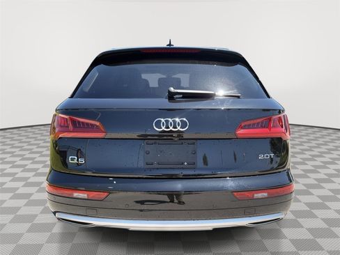 Used 2018 Audi Q5 2.0T Premium Plus w/ Premium Plus Package AWD/4WD image 3