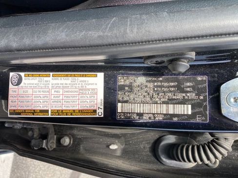 Used 2020 Toyota 4Runner TRD Off-Road AWD/4WD image 19