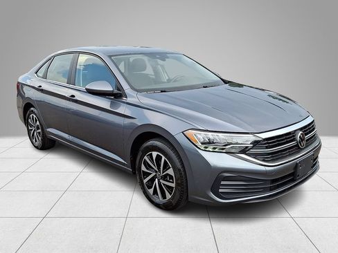 Used 2023 Volkswagen Jetta S w/ IQ.Drive Package FWD image 4