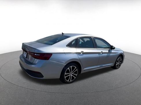 Used 2025 Volkswagen Jetta Sport image 15