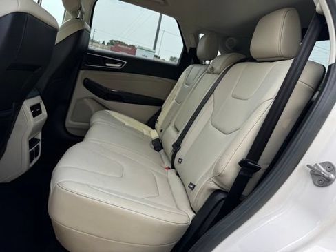 Used 2015 Ford Edge Titanium w/ Technology Package AWD/4WD image 7
