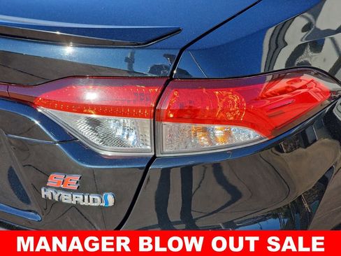 Used 2024 Toyota Corolla SE w/ Convenience Package image 38