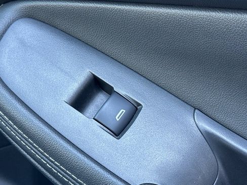 Used 2024 Buick Encore GX Sport Touring FWD image 20