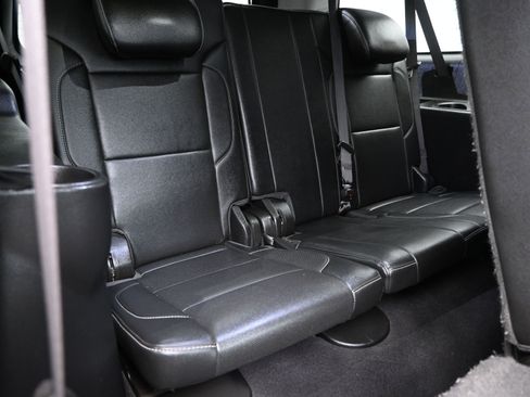 Used 2019 GMC Yukon XL SLT image 40