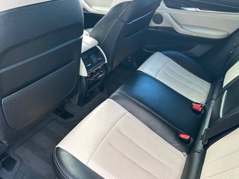 Used 2017 BMW X6 xDrive50i AWD/4WD image 12
