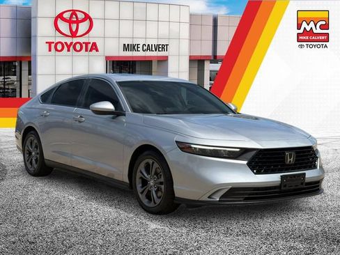 Used 2023 Honda Accord EX image 7