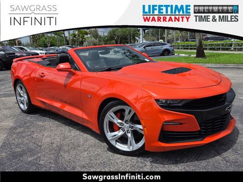 Used 2019 Chevrolet Camaro SS RWD image 2
