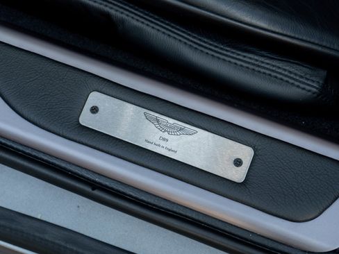 Used 2009 Aston Martin DB9 Volante RWD image 13