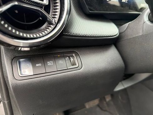 Used 2026 Chevrolet Equinox LT AWD/4WD image 38