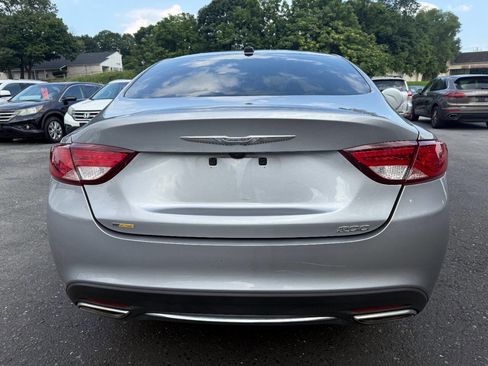 Used 2015 Chrysler 200 Limited w/ Convenience Group image 6