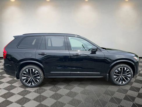 New 2026 Volvo XC90 T8 Ultra w/ Lounge Package AWD/4WD image 2