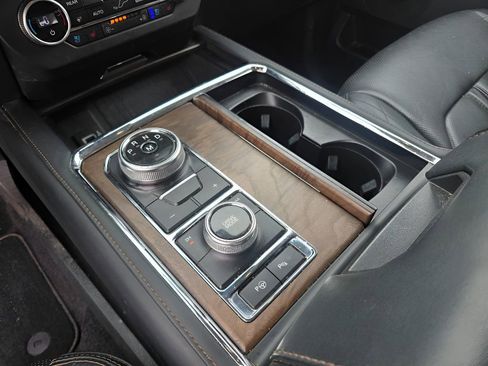 Used 2019 Ford Expedition Platinum AWD/4WD image 23