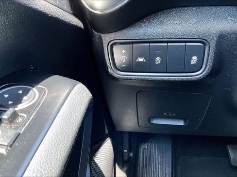 Used 2020 Kia Soul GT-Line FWD image 32