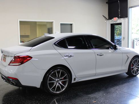 Used 2019 Genesis G70 3.3T Advanced RWD image 3