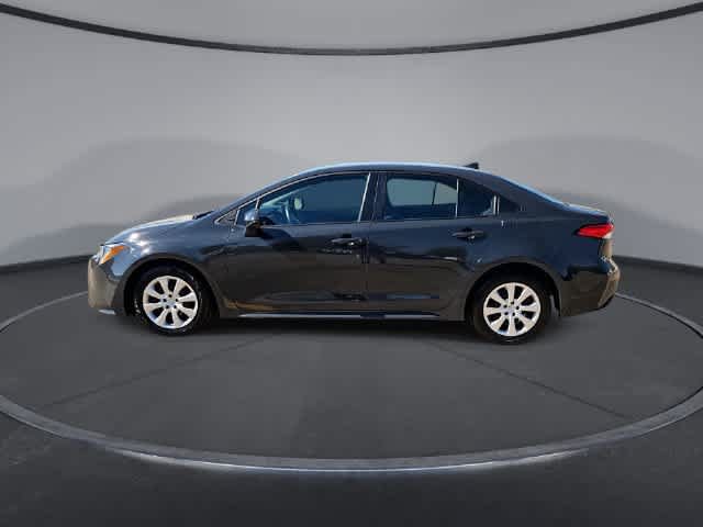 Used 2025 Toyota Corolla LE FWD image 5