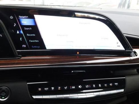 Certified 2024 Cadillac Escalade ESV Premium Luxury image 18