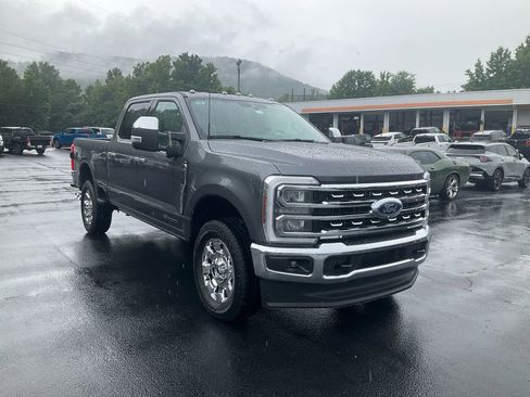 New 2026 Ford F250 Lariat w/ Chrome Package AWD/4WD image 3