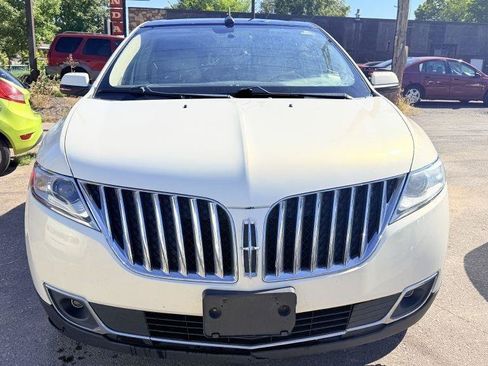 Used 2013 Lincoln MKX AWD image 3