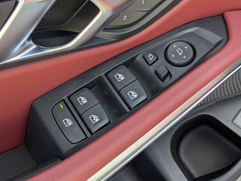 New 2025 BMW 330i xDrive Sedan w/ Premium Package image 13