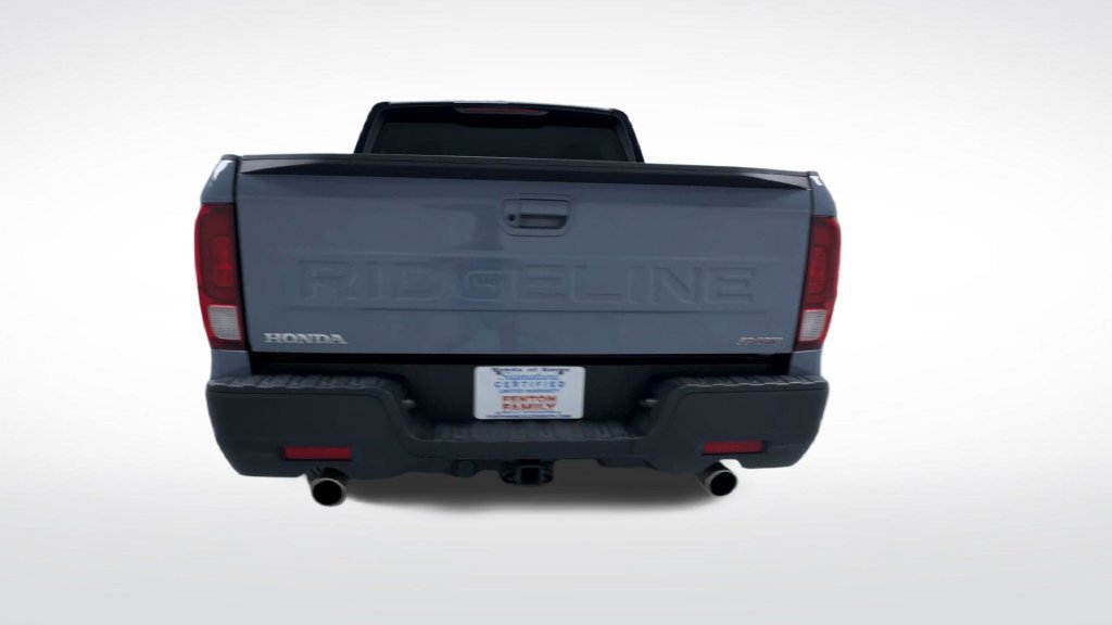 Used 2024 Honda Ridgeline Sport image 10