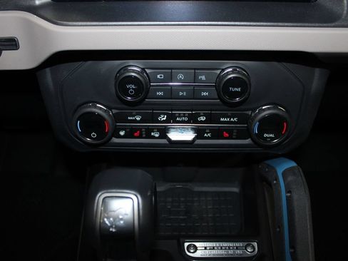 Used 2024 Ford Bronco Wildtrak AWD/4WD image 20