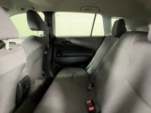 Used 2022 Toyota Corolla Cross LE FWD image 17