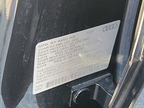 Used 2025 Audi Q5 Premium w/ Convenience Package AWD/4WD image 26