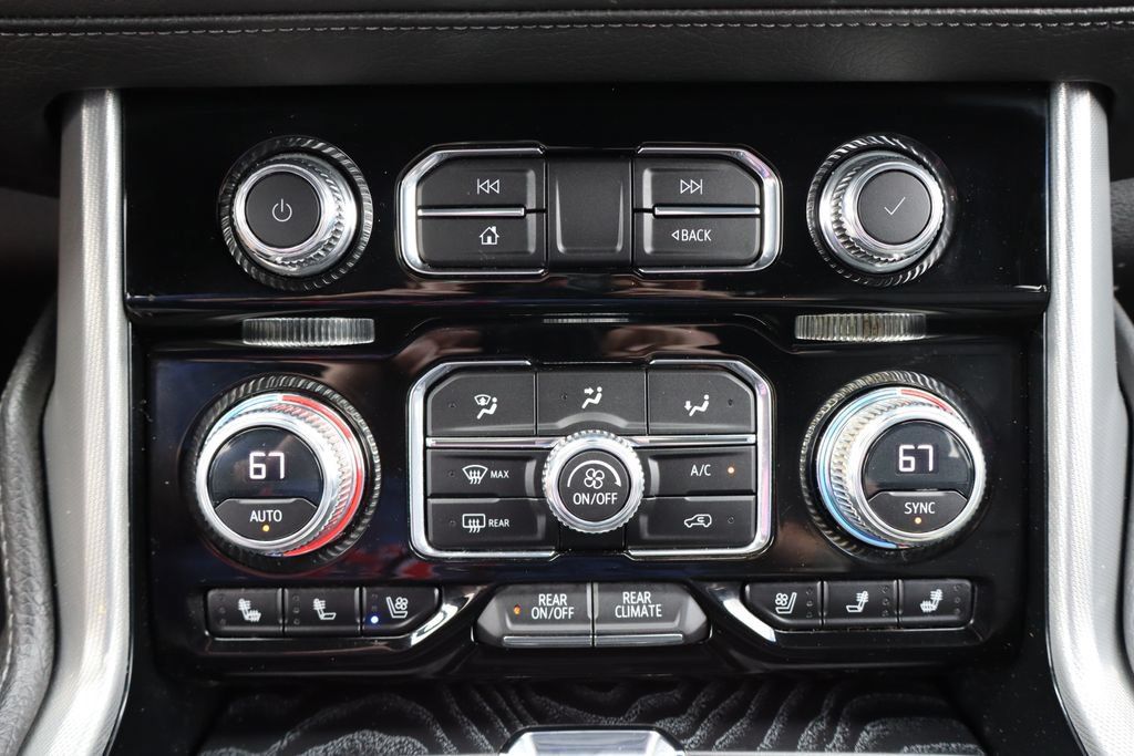 Used 2023 GMC Yukon Denali AWD/4WD image 10