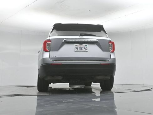 Certified 2022 Ford Explorer XLT RWD image 66