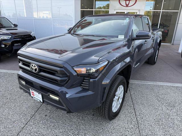 Certified 2024 Toyota Tacoma SR5 AWD/4WD image 4