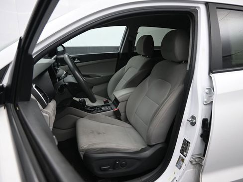 Used 2020 Hyundai Tucson SEL image 21