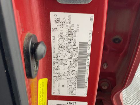 Used 2012 Toyota Tacoma PreRunner image 19