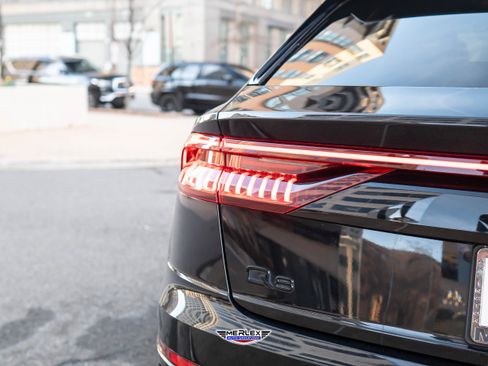 Used 2021 Audi Q8 Premium Plus w/ Premium Plus Package AWD/4WD image 49