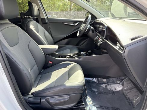 Used 2023 Kia Niro Wind w/ Wind Preserve Package image 24