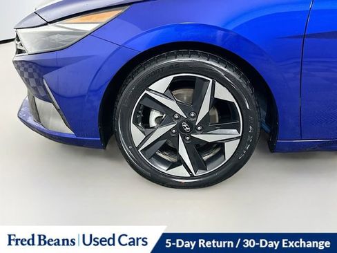 Used 2023 Hyundai Elantra Limited image 34
