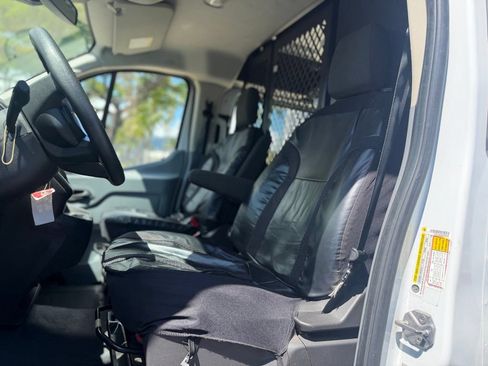 Used 2019 Ford Transit 250 130 Low Roof w/ Exterior Upgrade Package RWD image 10