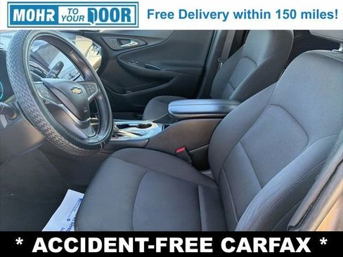 Used 2018 Chevrolet Malibu LT image 13