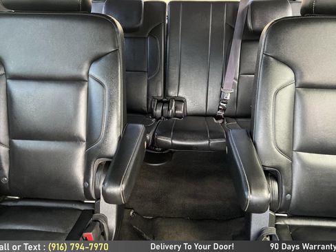 Used 2017 GMC Yukon SLT w/ Premium Edition image 21