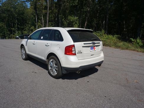Used 2014 Ford Edge Limited w/ Equipment Group 301A FWD image 19