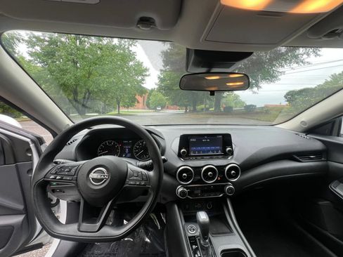 Used 2025 Nissan Sentra S FWD image 28
