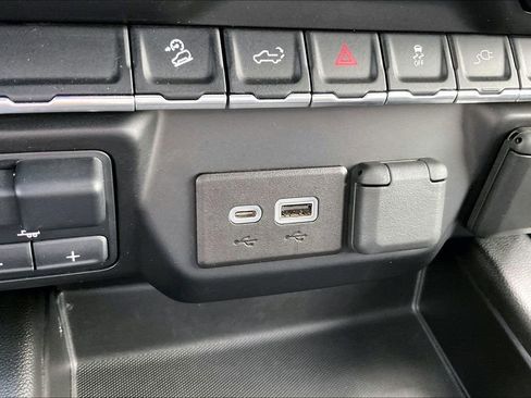 Used 2022 GMC Sierra 2500 AT4 w/ Gooseneck/5TH Wheel Package image 32