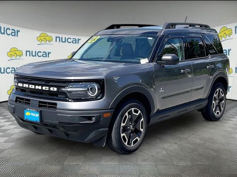 Used 2023 Ford Bronco Sport Outer Banks w/ Tech Package AWD/4WD image 3