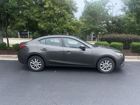 Used 2014 MAZDA MAZDA3 i Touring w/ Technology Package FWD image 3