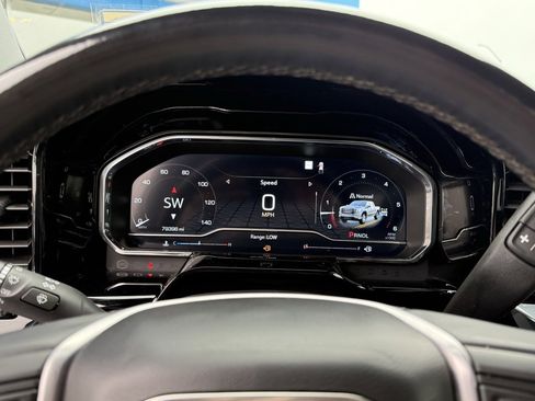 Used 2023 GMC Sierra 1500 Elevation image 18