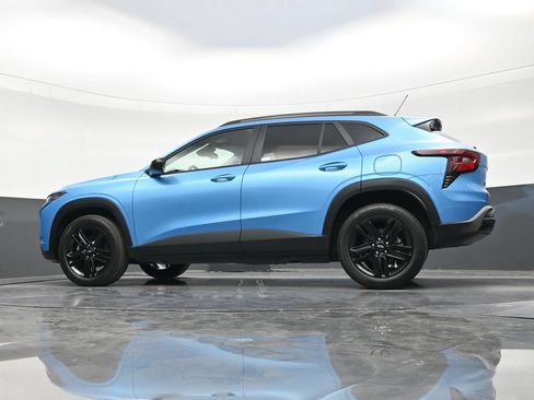 Used 2025 Chevrolet Trax ACTIV FWD image 21