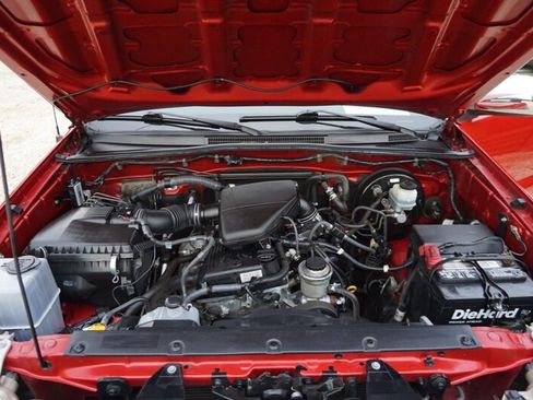 Used 2012 Toyota Tacoma PreRunner image 37