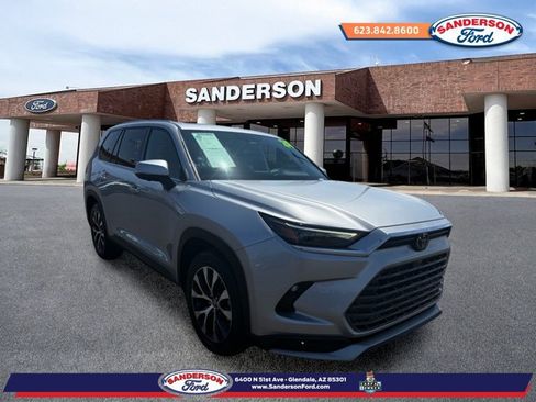 Used 2024 Toyota Grand Highlander AWD Hybrid image 1