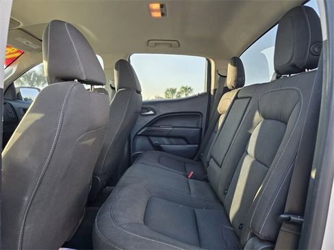 Used 2018 Chevrolet Colorado LT image 15