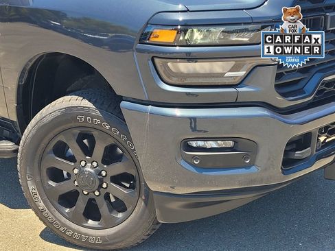 Used 2025 RAM 2500 Big Horn AWD/4WD image 9