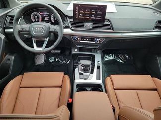 Certified 2025 Audi Q5 2.0T Premium w/ Convenience Plus Package AWD/4WD video 2